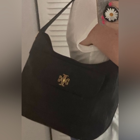 Tory Burch Handbags - Tory Burch leather shoulder purse